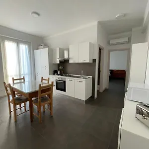 https://marchionis.it-lombardy.com