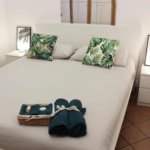 La Corte Dei Creativi Comodo E , Milan Italie